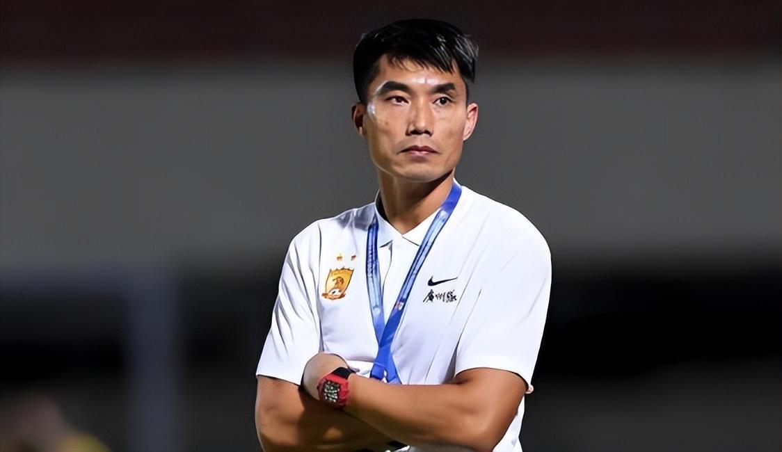 333体育|电竞-官方网站-喜讯！郑智如果想为青岛西海岸引进归化，这两位热门人选值得考虑